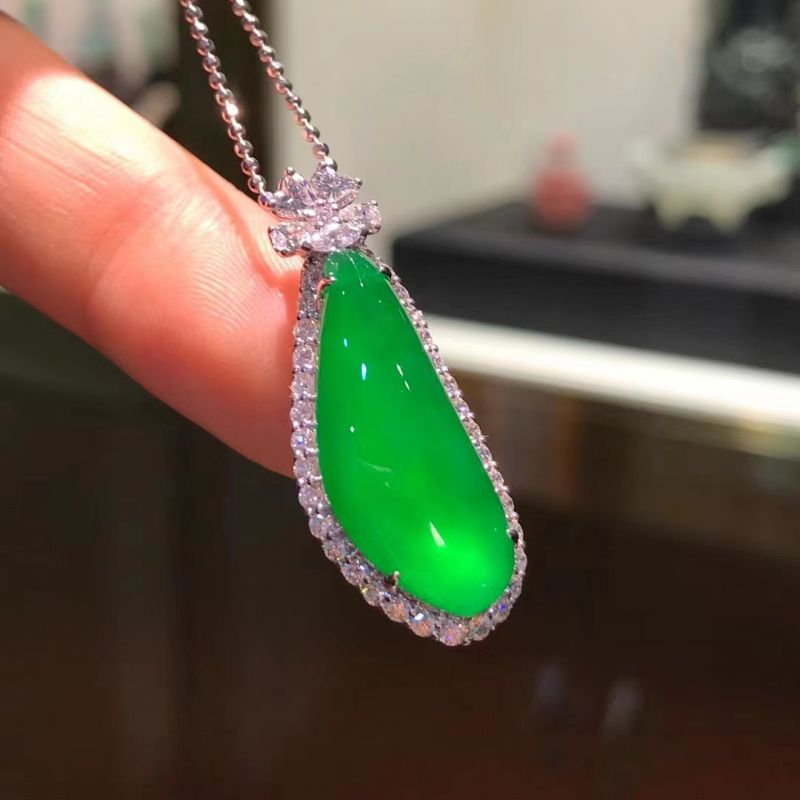 翡翠吊坠